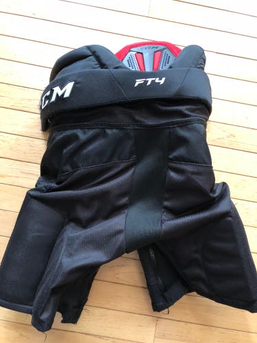 Junior Medium CCM  Jetspeed FT4 Hockey Pants