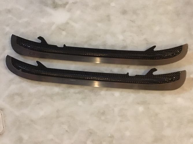 Used Bauer 246 mm LS CarbonLite