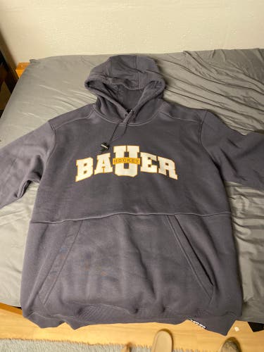 New Bauer Hockey Sweatshirt - Large