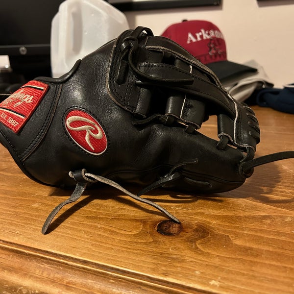Used 2021 Right Hand Throw Rawlings Infield Heart of the Hide Baseball Glove 11.5"