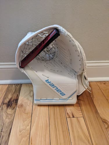 New Bauer Mach Goal Catcher w/ Pro Palm NHL Spec