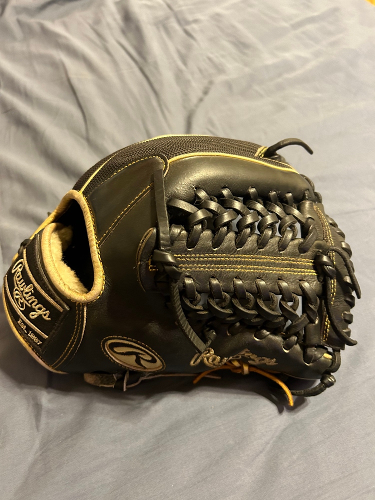 2017 Pitcher's 11.75" Pro Preferred Baseball Glove