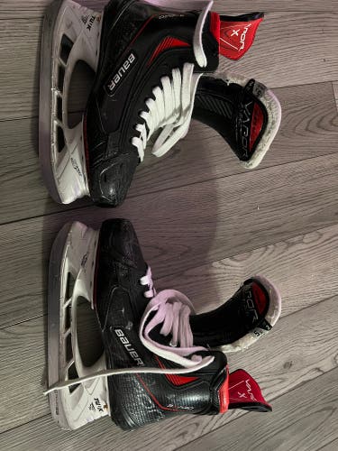 Bauer Vapor 3X Pro Hockey Skates SZ 5.5 Fit 2