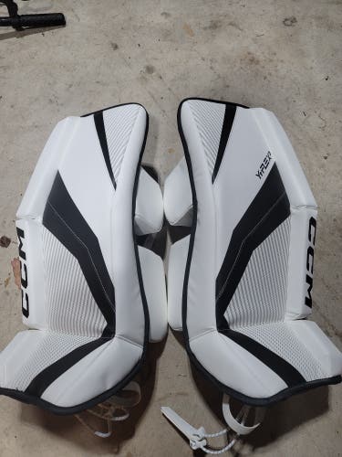 New 24" CCM Y Flex Goalie Leg Pads
