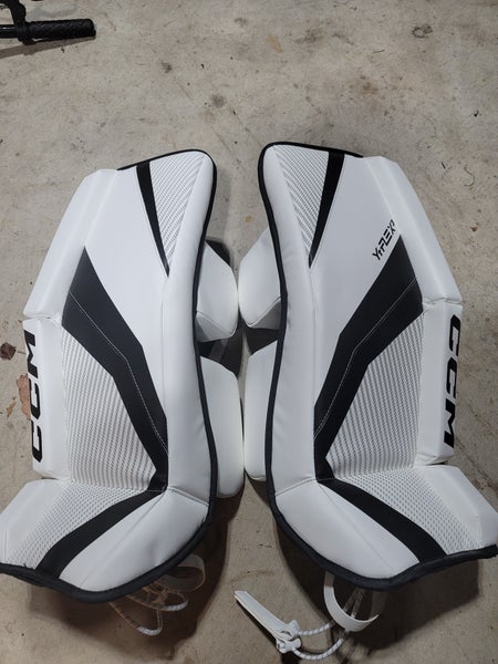 New 24" CCM Y Flex Goalie Leg Pads