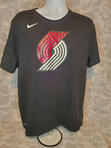 Men's The Nike Tee Dri-Fit Portland Trail Blazer Big Logo T-Shirt, Black,  XL