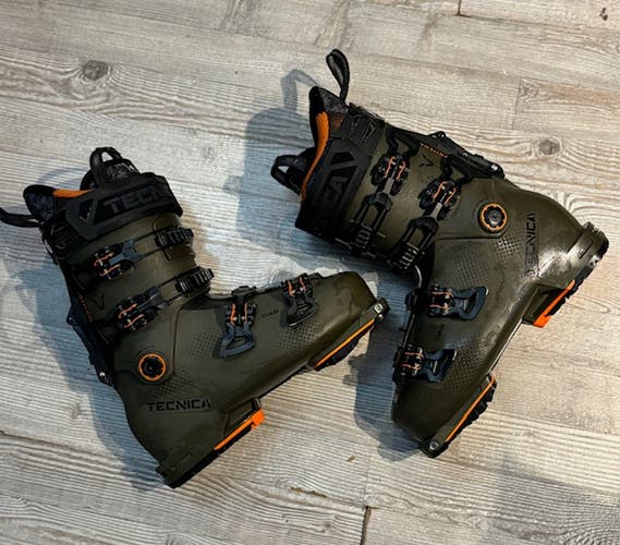 Used Unisex Tecnica Alpine Touring Cochise 120 DYN Ski Boots