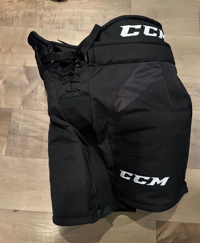 Senior Large CCM HP32 Hockey Pants