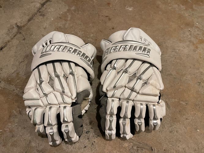 Used Warrior 13" Regulator Lacrosse Gloves