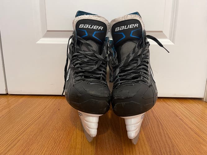 Great Deal on Senior Used Bauer XLP Hockey Skates Regular Width 10