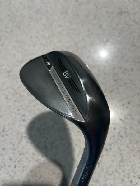 Men's Right Handed 58 Degree BV Vokey SM8 Wedge