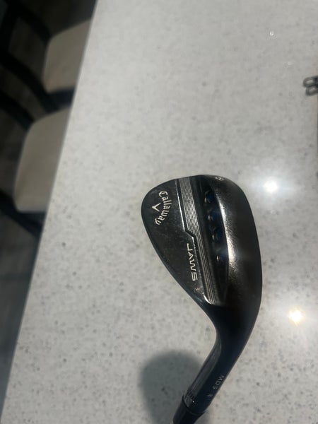 Men's Right Handed 58 Degree Jaws MD5 Platinum Chrome Wedge
