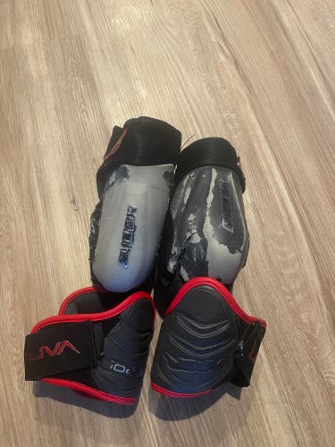 Used Medium Bauer  Vapor 1X Lite Elbow Pads