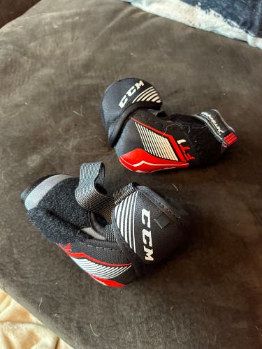 Used Small CCM Elbow Pads