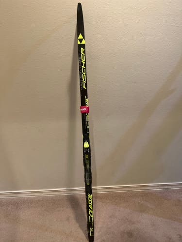 Classic Unisex  Fischer With Bindings RCS Cross Country Skis