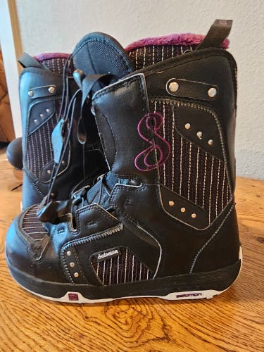 Used Women's Size 9 Salomon Pearl Snowboard Boots Medium Flex Freeride