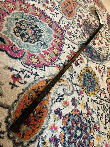 PRO P9292 77flex Pro Stock Hockey Stick - senior