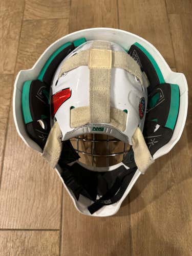Used Youth Bauer NME4 Helmet