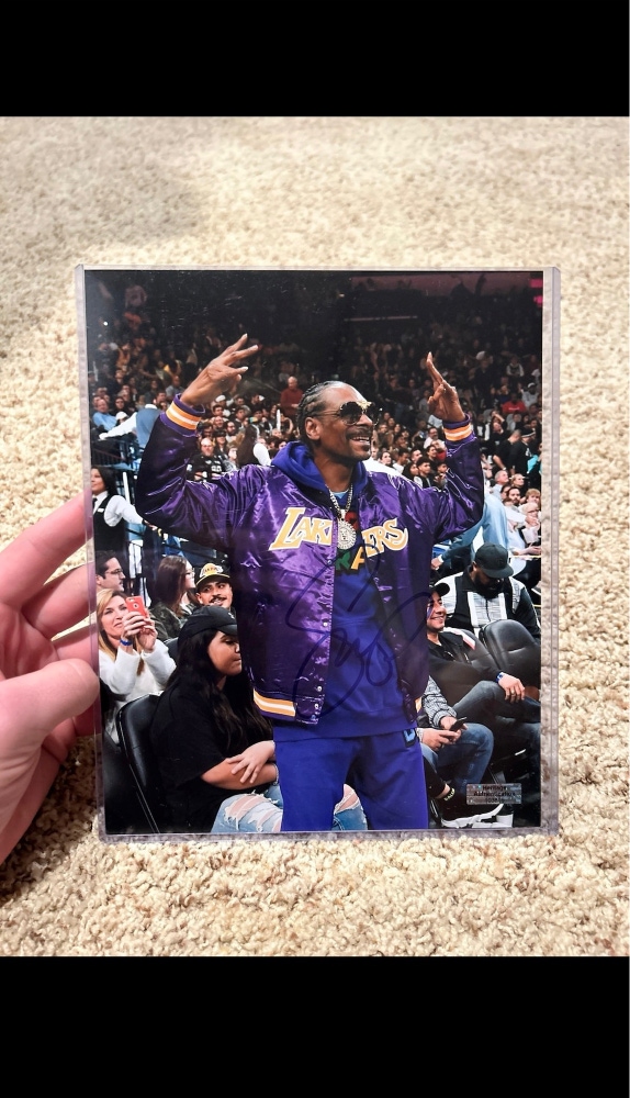 Snoop Dogg Autographed Photo