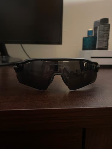 Black Oakley Radar EV Path