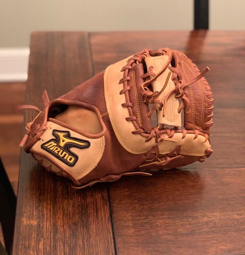 Mizuno Classic Pro Soft 12.5” First base Glove