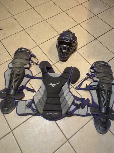 Used Mizuno Samurai Catcher's Set