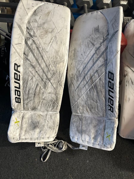 Small Bauer Vapor 3X Goalie Leg Pads