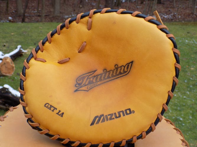 Used Mizuno Infield Right Hand Throw Training Baseball Glove