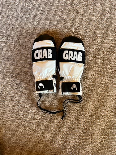 Crab Grab snowboarding white mittens Mens size large.