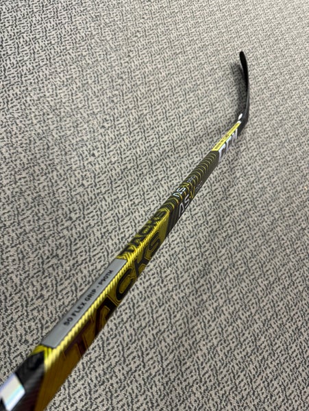 CCM AS-V Pro 50 flex P90TM curve right hand stick