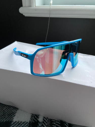 Oakley Sutro Blue