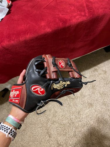 Infield 11.5" Heart of the Hide Baseball Glove