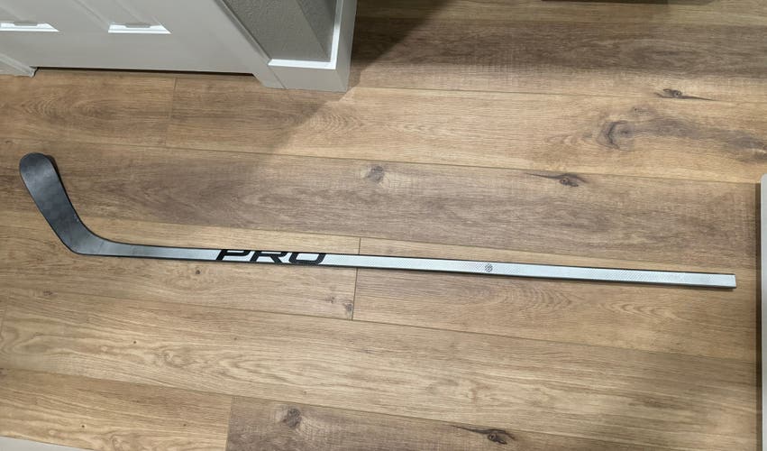 USED PRO 70 Flex Senior Right Handed Spurgeon Curve Hockey Stick