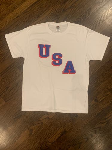 NEW- USA Tshirt 50/50 Size medium & XL Avail