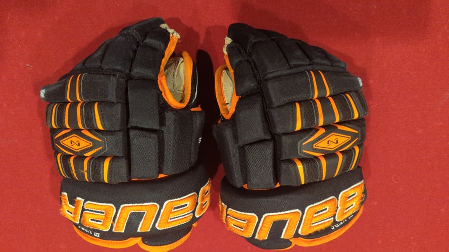 Philadelphia Flyers Pro Stock Bauer Nexus Gloves 13" Pro Stock