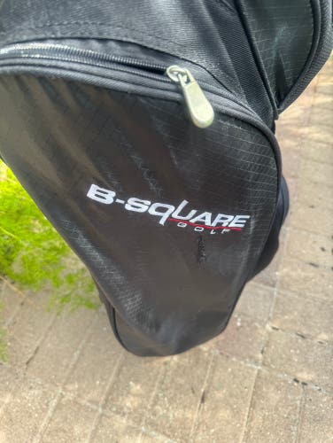 Golf cart bag with club dividers by B square