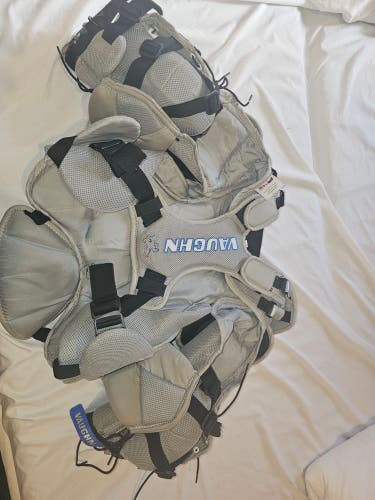 Used Large Vaughn Velocity VE8 Junior Goalie Chest Protector