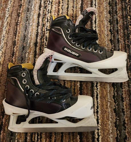 Bauer Supreme One100 Junior Goalie Skates Size 3 D