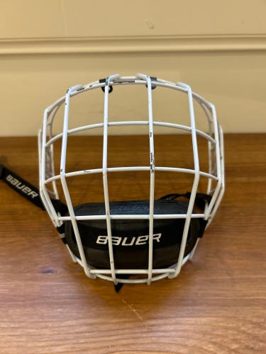 Medium Bauer Full Cage Profile III Facemask