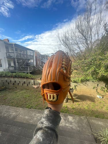 New Wilson Staff Japan Basic Lab 12.75” Outfield Glove