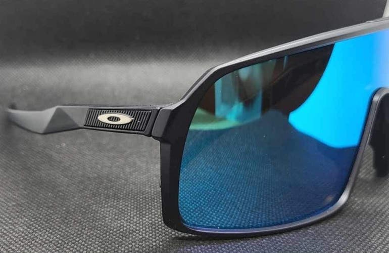 Oakley Sutro Black