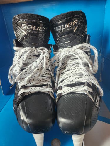 Senior Used Bauer Supreme Mach Hockey Skates 7