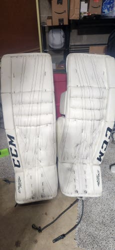 Used 35" CCM Extreme Flex II Goalie Set