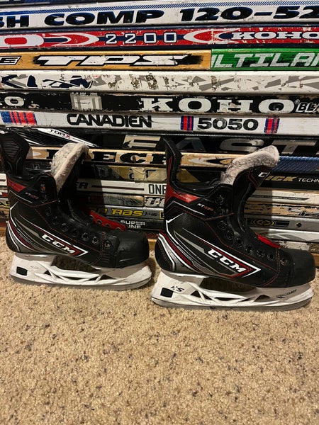 Used CCM Regular Width Size 3.5 JetSpeed FT470 Hockey Skates