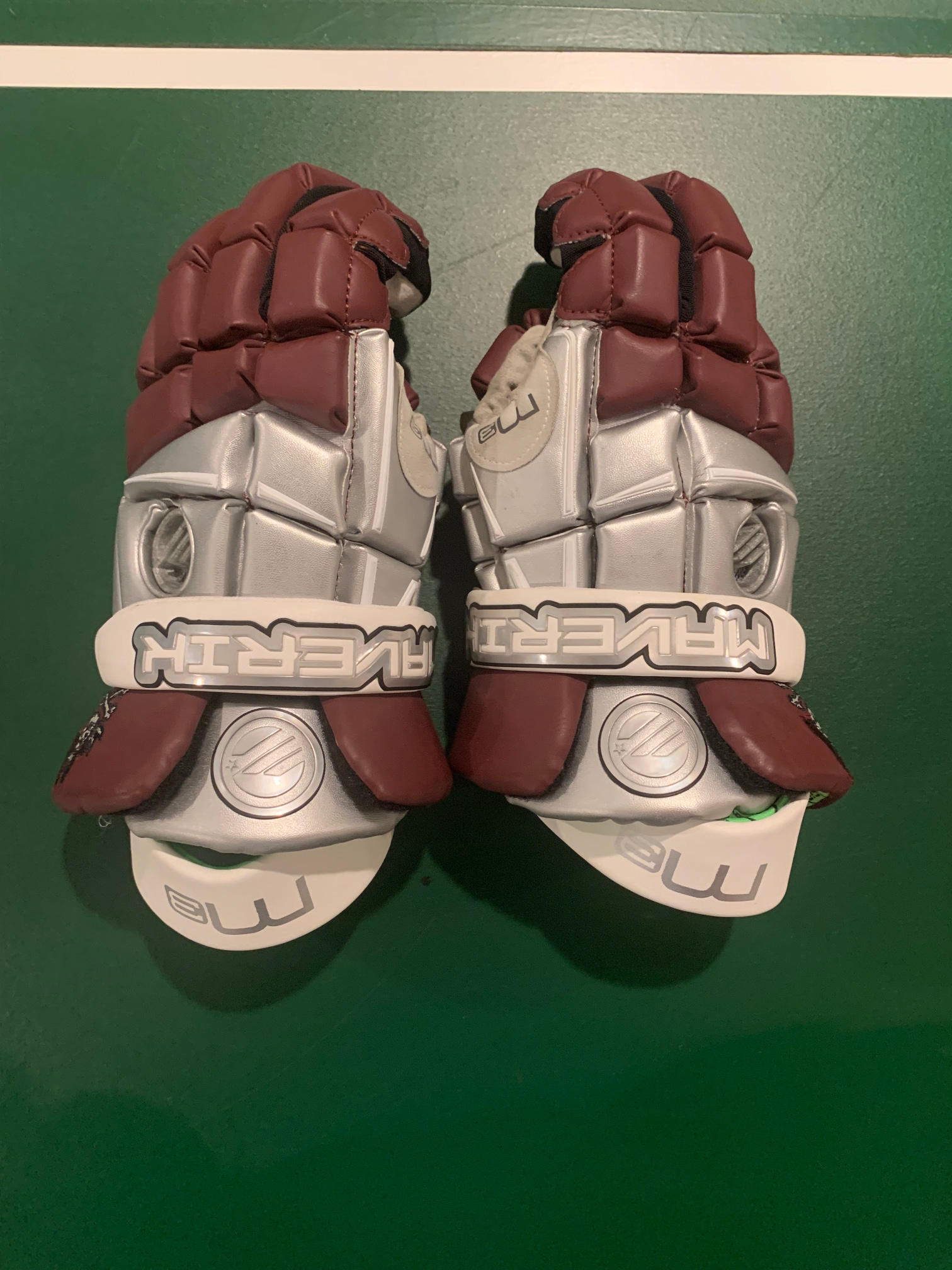 New Player's Maverik M3 Lacrosse Gloves 13"
