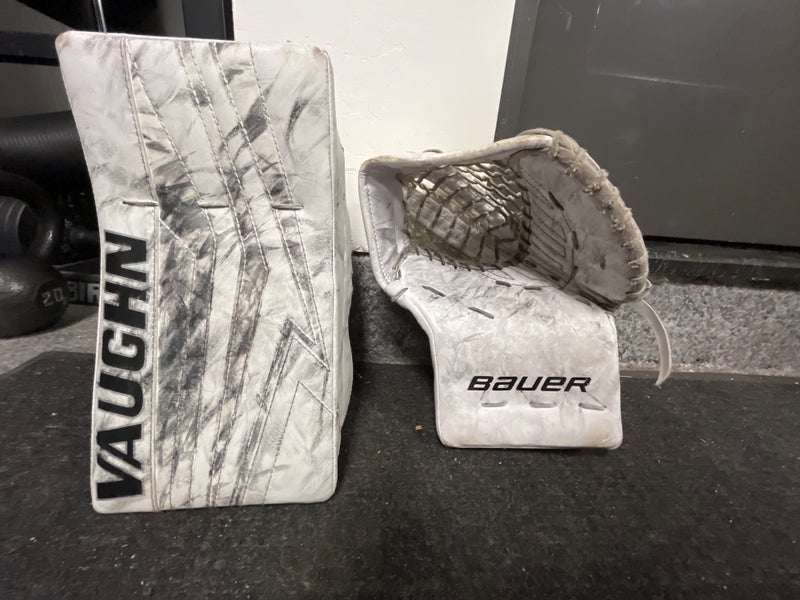 Hockey glove and blocker