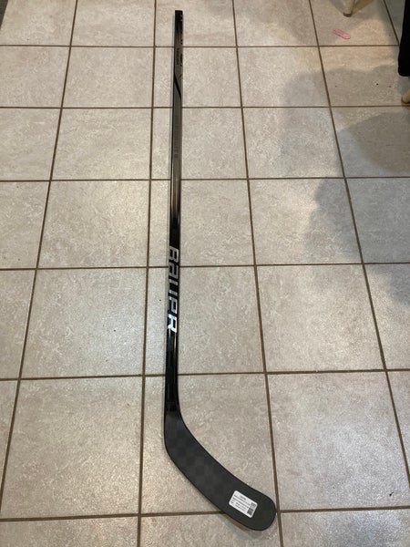 Senior Left Hand P92M Vapor Hyp2rlite Hockey Stick