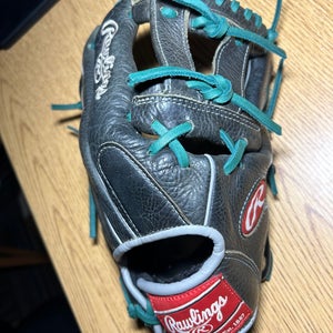 Used 11” Right Hand Throw Rawlings Select Pro Lite Baseball Glove