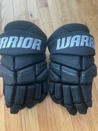 Warrior 14" Alpha LX 30 Gloves