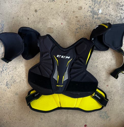 Like New Small CCM Shoulder Pads